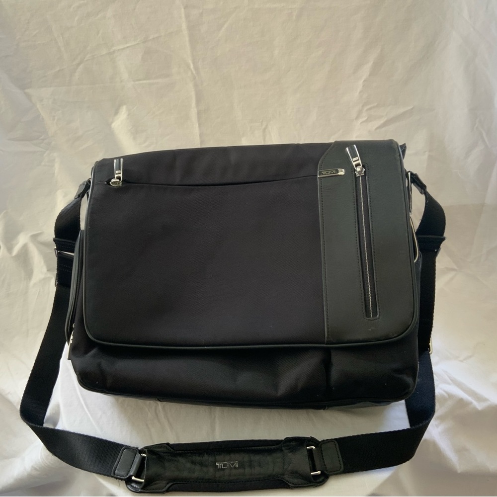 Tumi Expandable Organizer Laptop Bag Gem